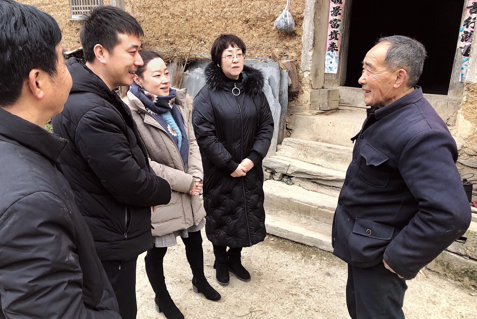 陕西沙巴集团赴旬阳县双河镇走访慰问送温暖 陕西沙巴集团赴旬阳县双河镇走访慰问送温暖
