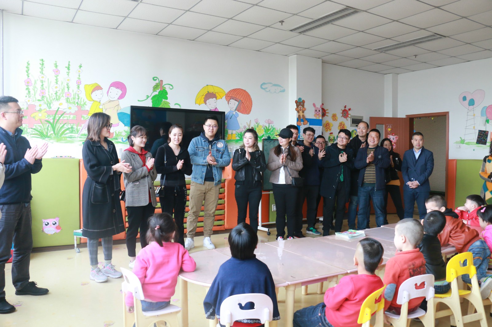 水环境公司到西安市儿童福利院发展自愿服务活动 水环境公司到西安市儿童福利院发展自愿服务活动