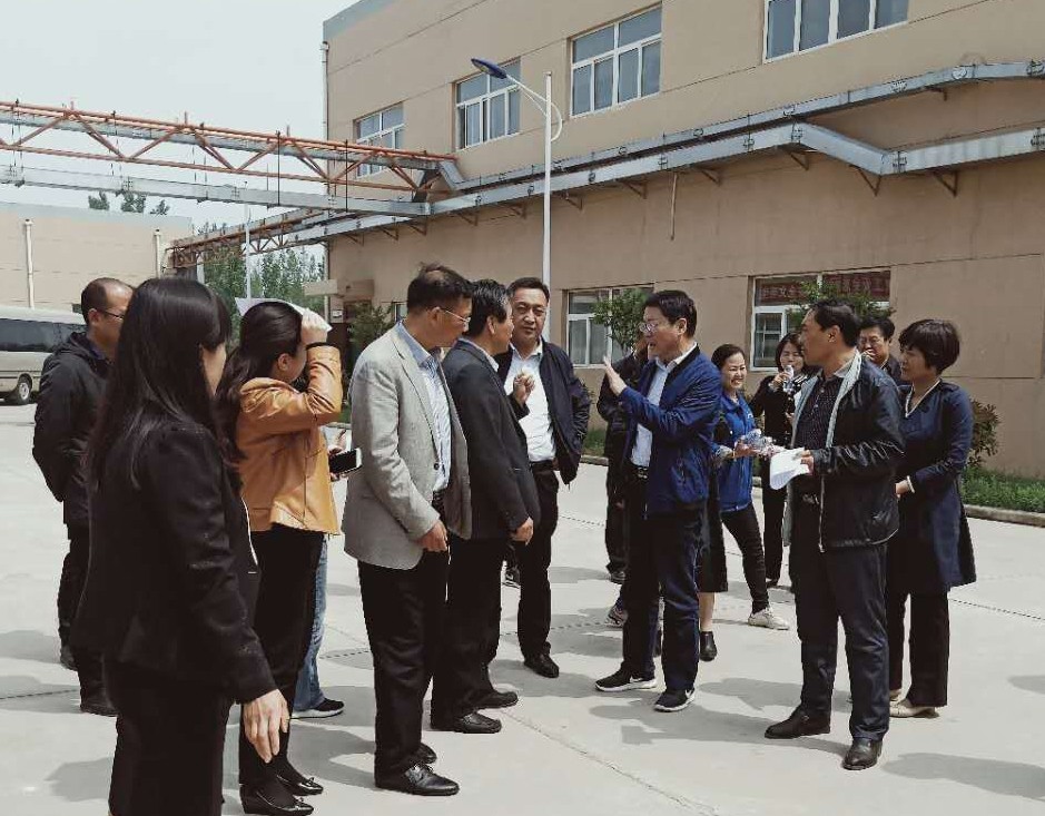 渭南市人大常委会副主任郭永峰到水环境公司大荔经开区污水处置厂调研 渭南市人大常委会副主任郭永峰到水环境公司大荔经开区污水处置厂调研