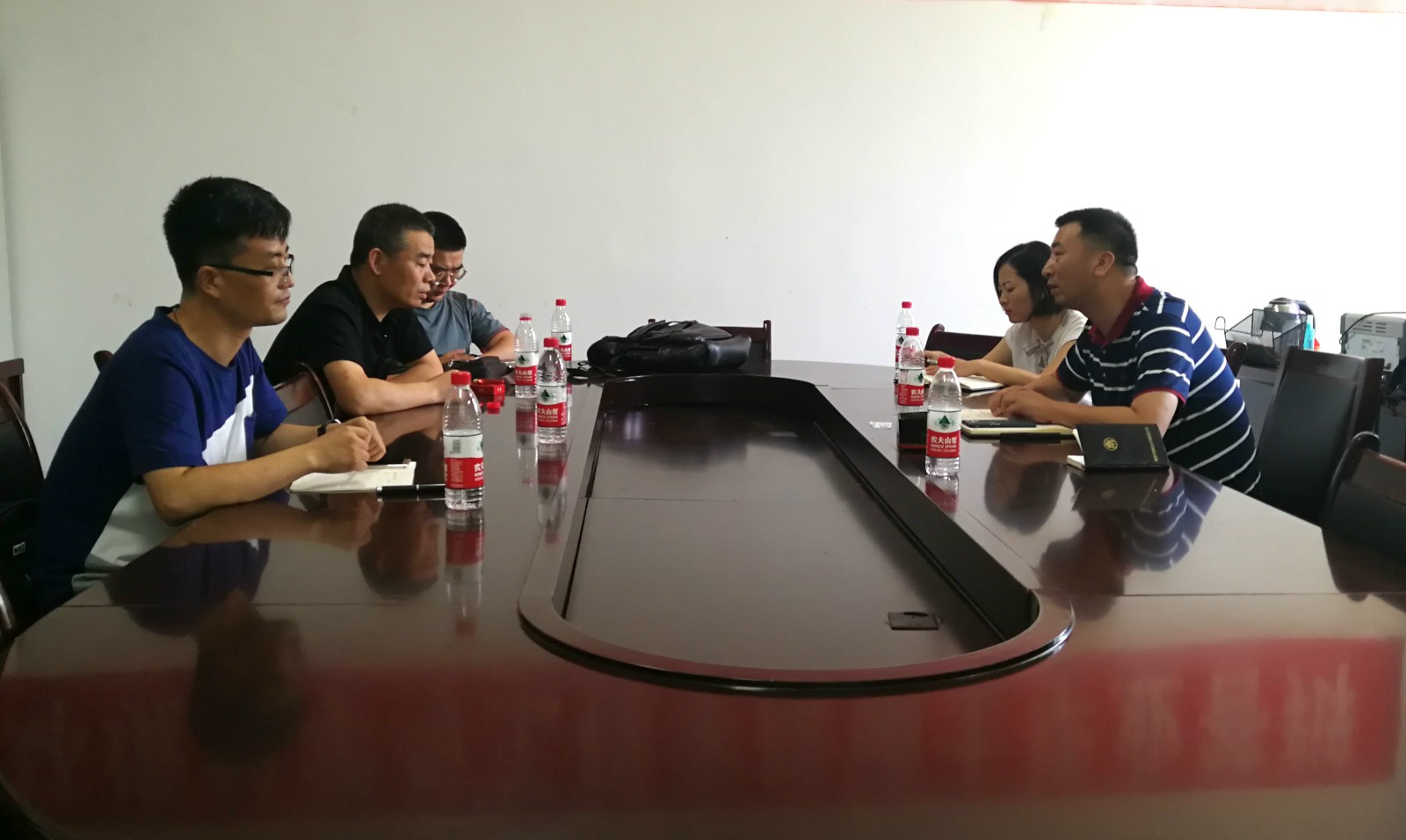 公司总工程师到呼和浩特理工大学互换座谈 公司总工程师到呼和浩特理工大学互换座谈