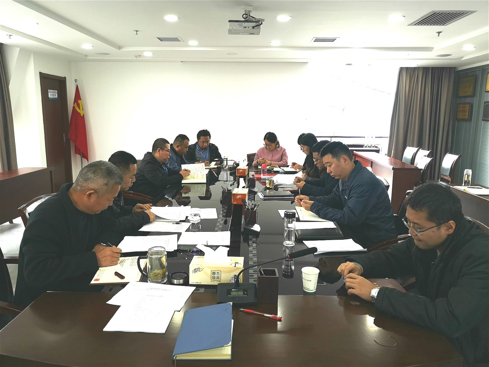 水环境公司党支部通报进建党的十九届四中全会心灵 水环境公司党支部通报进建党的十九届四中全会心灵