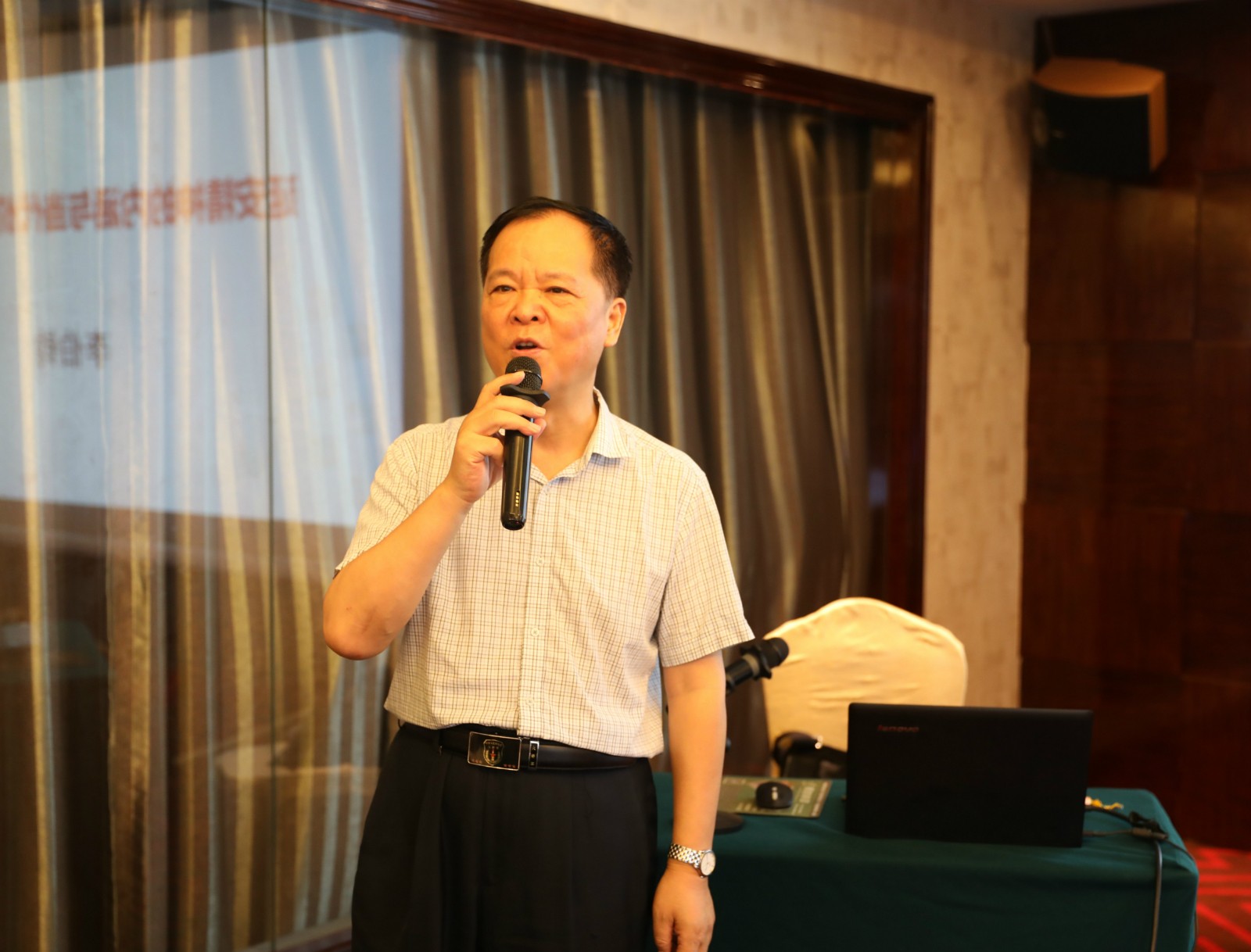 水环境公司进杏装弘扬延安心灵”专题讲座 水环境公司进杏装弘扬延安心灵”专题讲座