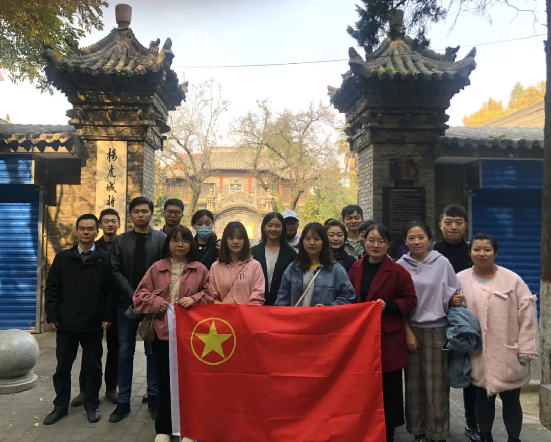 水环境公司团支部发展"怀想革命先烈 弘扬爱国心灵"主题团日活动 水环境公司团支部发展"怀想革命先烈 弘扬爱国心灵"主题团日活动