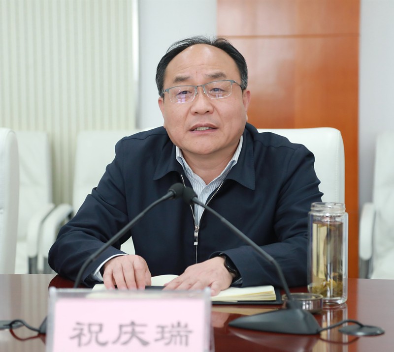 熊良虎赴陕西未来能源公司互换座谈 熊良虎赴陕西未来能源公司互换座谈