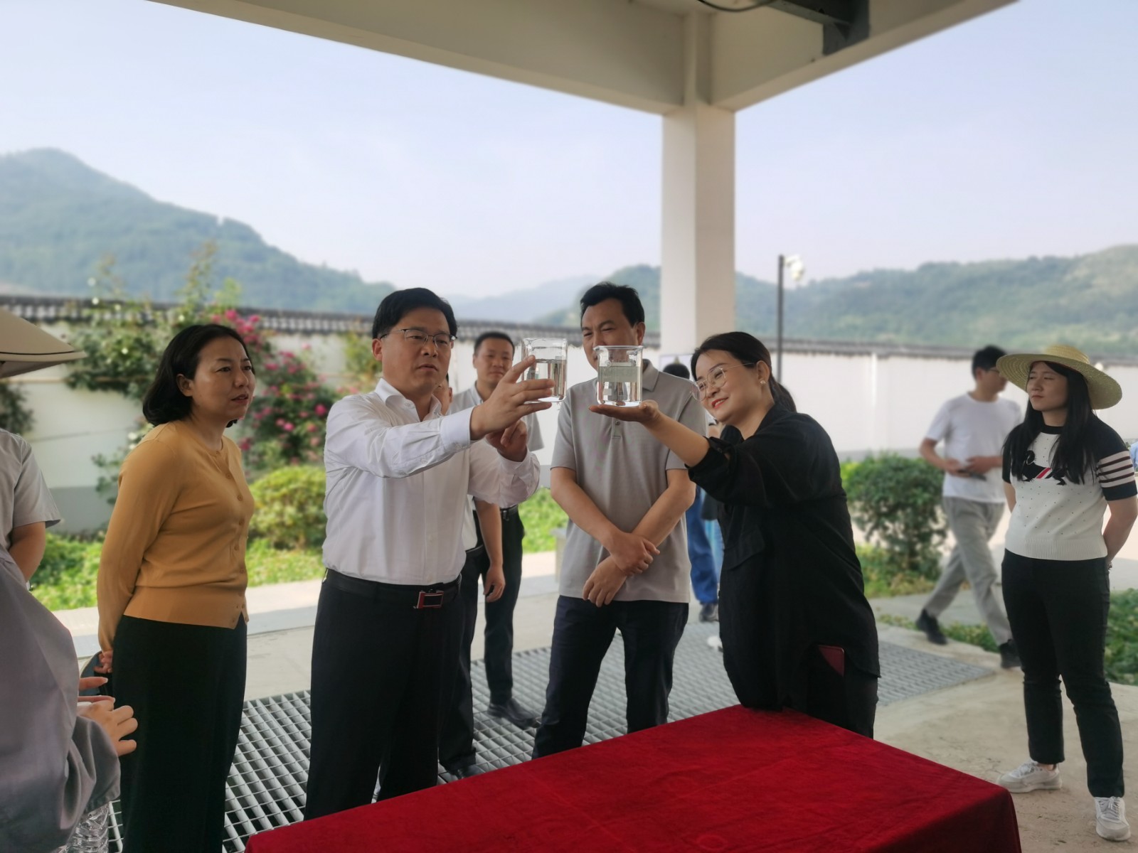安康市人大常委会副主任李全成到水环境公司五里镇污水处置厂调研 安康市人大常委会副主任李全成到水环境公司五里镇污水处置厂调研