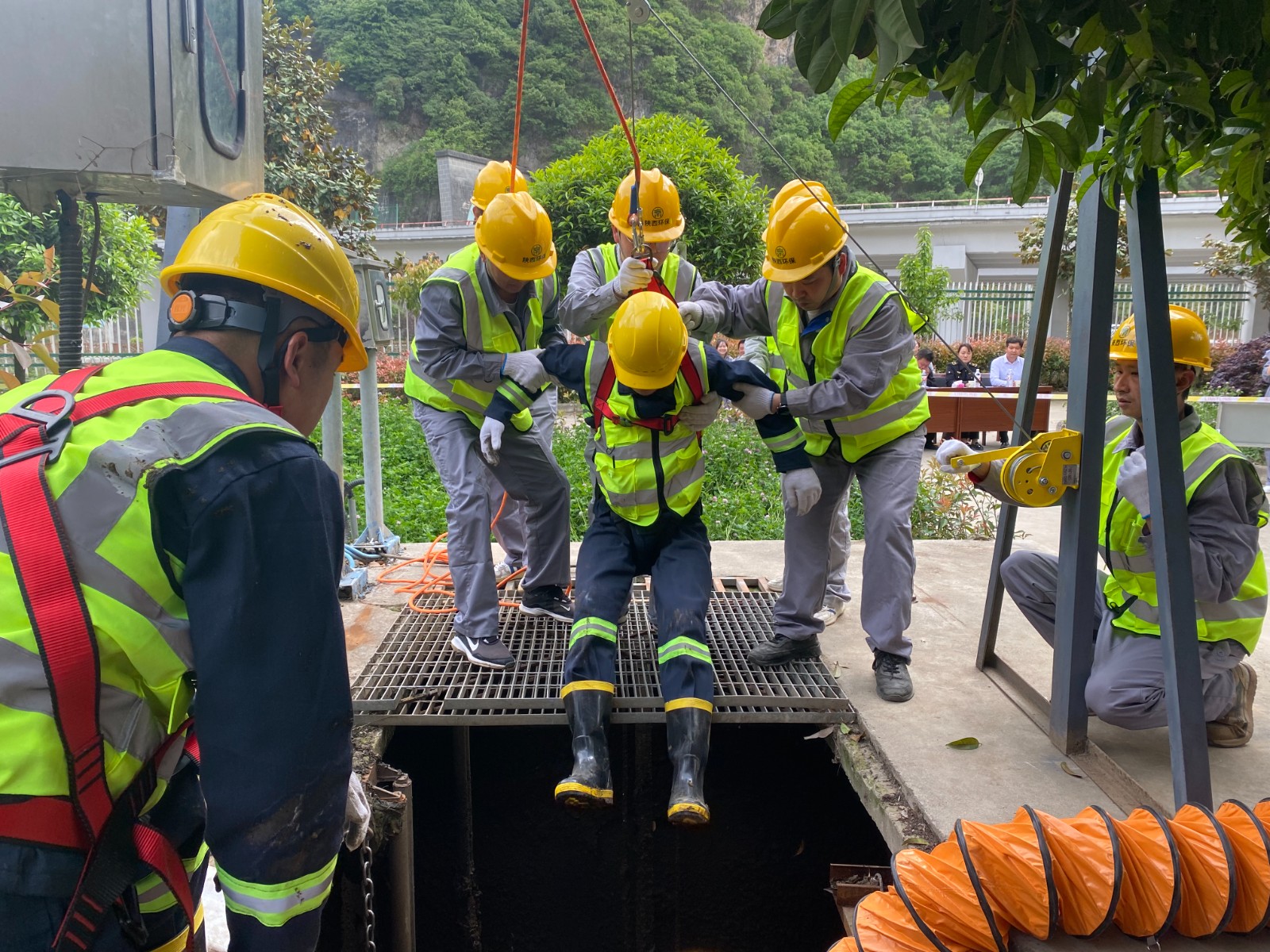 水环境公司:“四抓四保险”筑牢安全沙巴防线 水环境公司:“四抓四保险”筑牢安全沙巴防线
