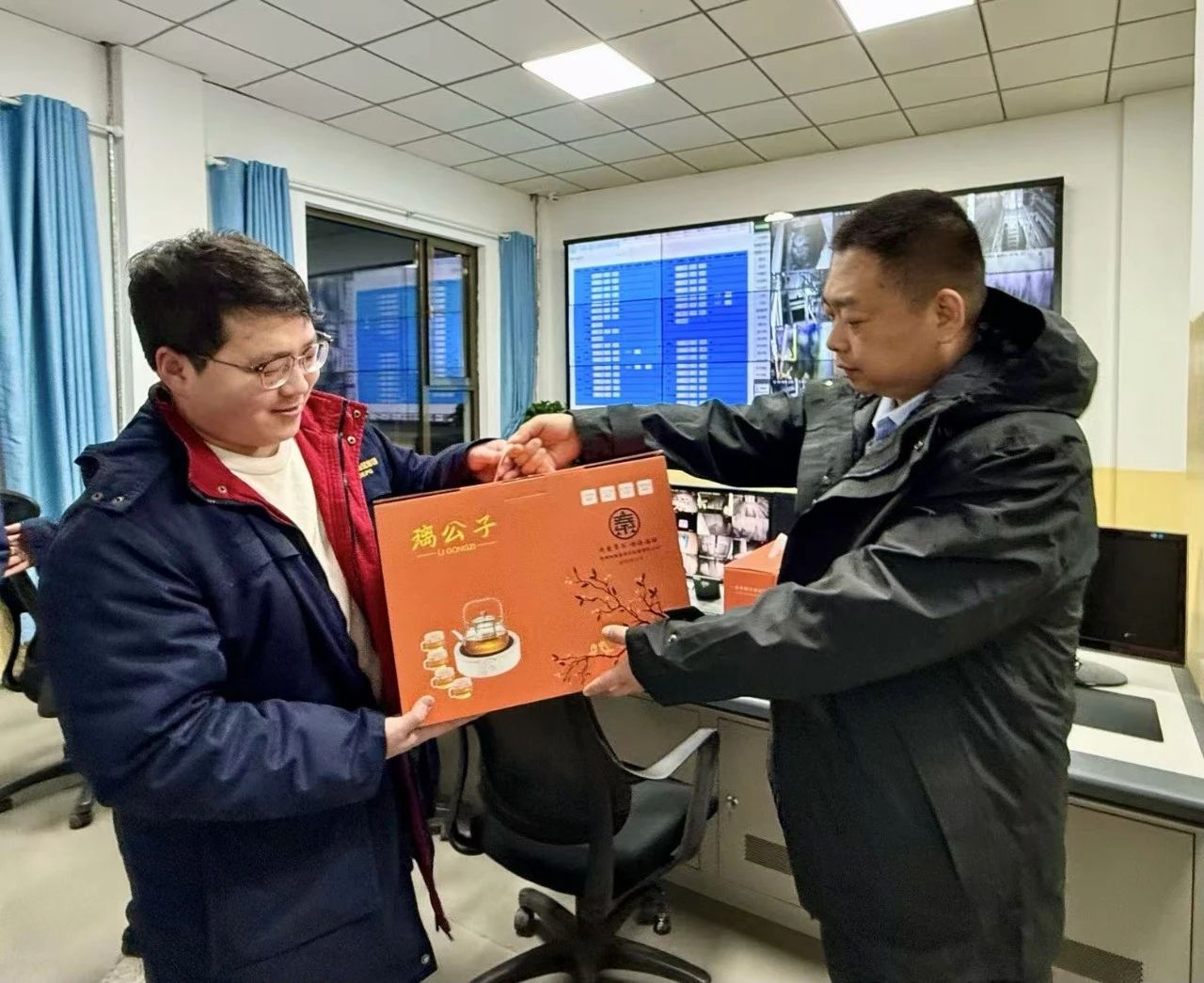 关切一线，情暖隆冬｜水环境公司工会发展2024年“冬送温暖”慰问活动