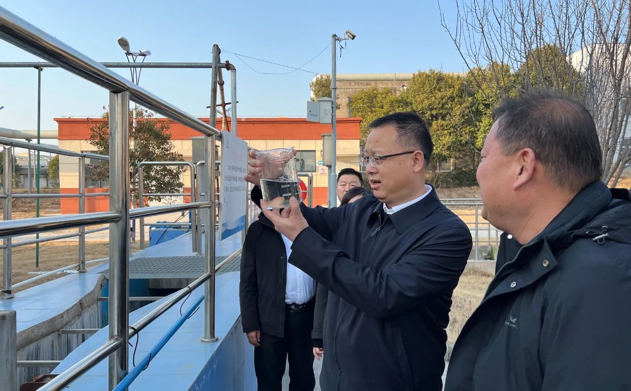 陕西沙巴集团与大荔县当局座谈互换 陕西沙巴集团与大荔县当局座谈互换