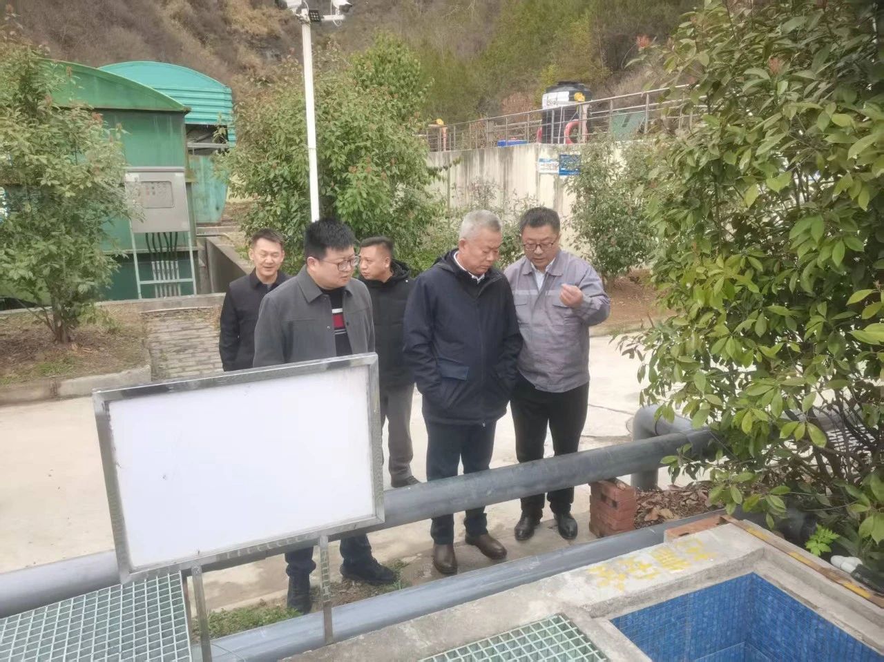 筑牢“两会”期间安全出产防线 | 水环境公司发展安全出产查抄 筑牢“两会”期间安全出产防线 | 水环境公司发展安全出产查抄