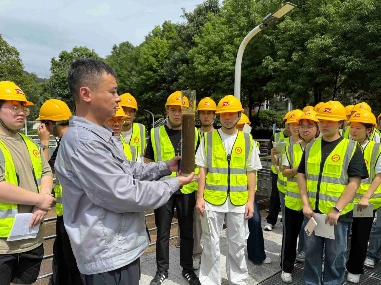 社会责任|水环境公司发展“党建引领促发展 沙巴教育共成长”公家盛开日活动 社会责任|水环境公司发展“党建引领促发展 沙巴教育共成长”公家盛开日活动